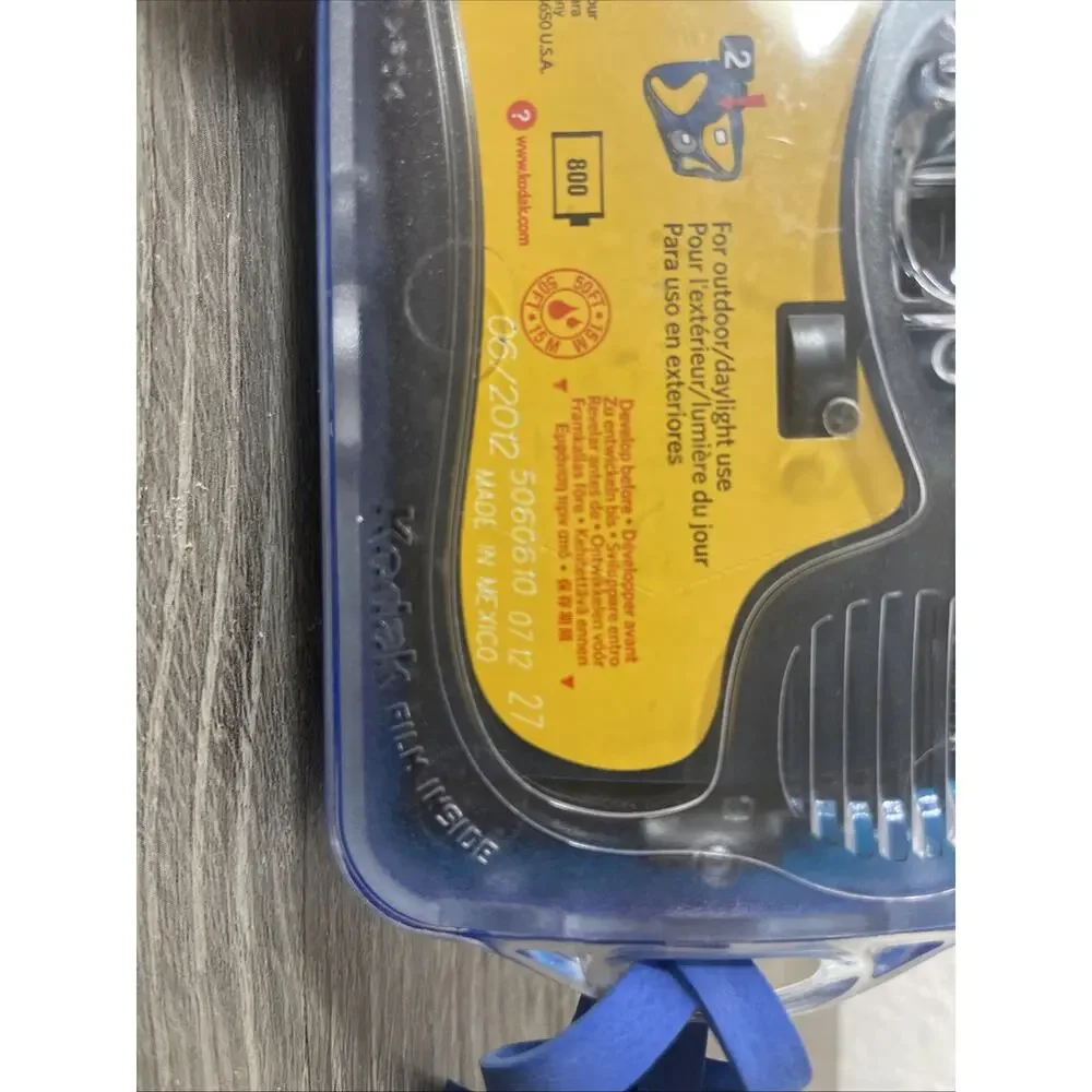Kodak Disposable Underwater Camera 35mm Waterproof Daylight 2012 Memorabilia